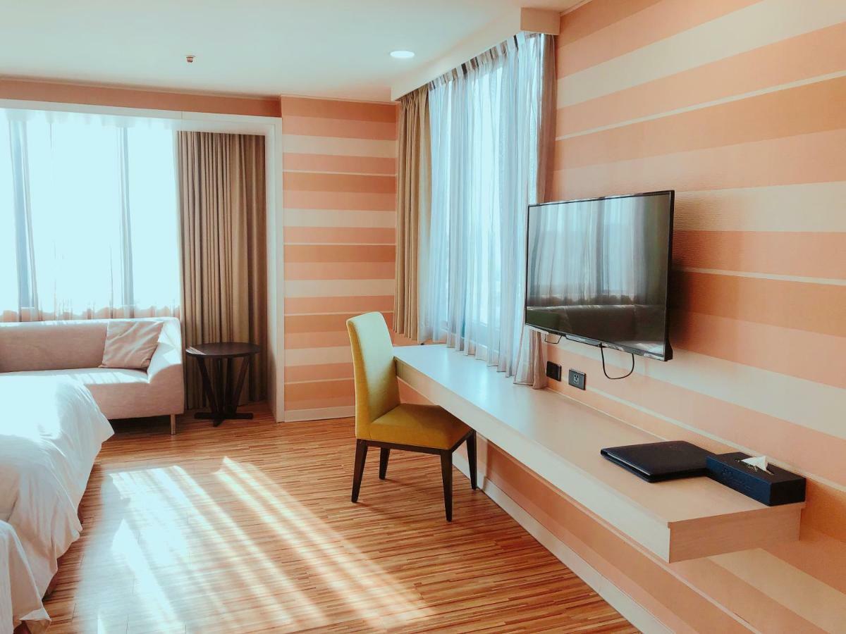 Wemeet Hotel Pingtung Exterior foto