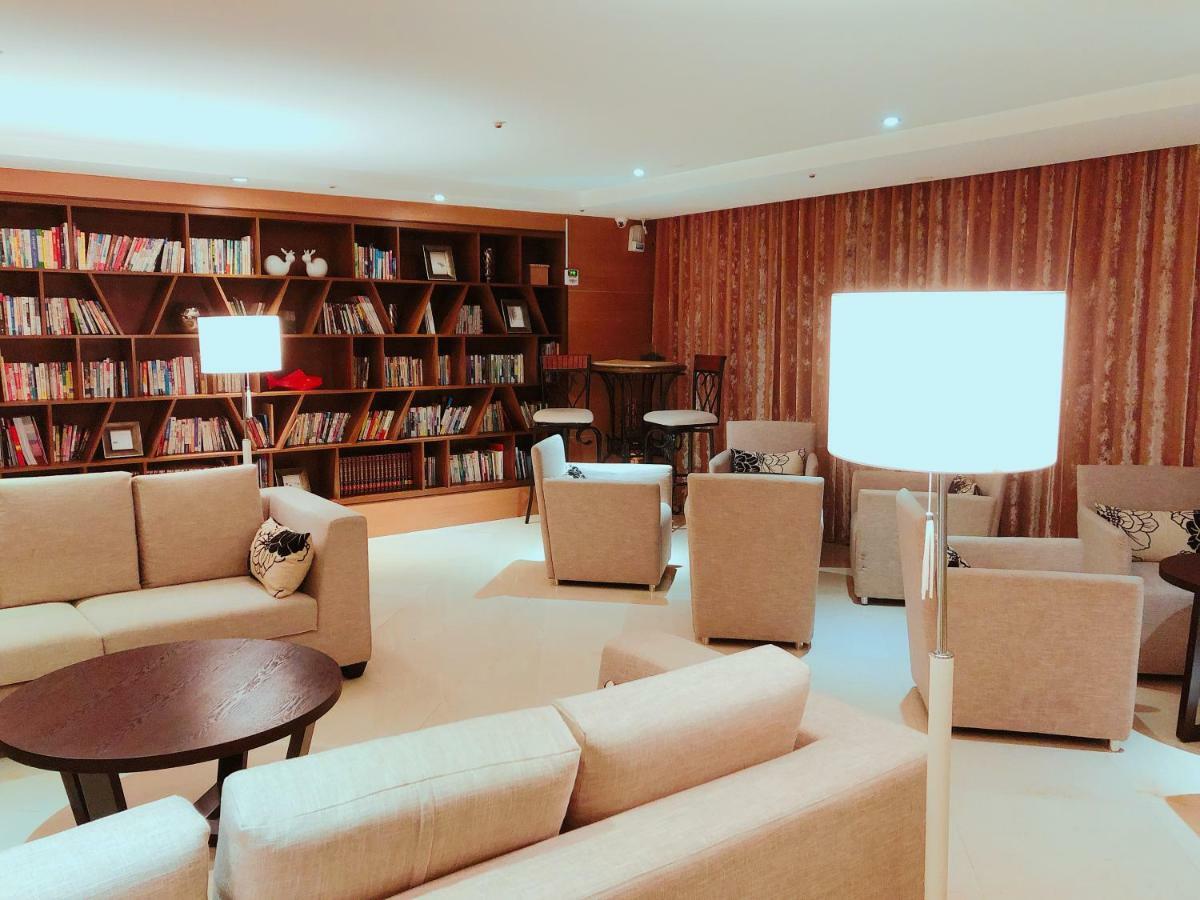 Wemeet Hotel Pingtung Exterior foto